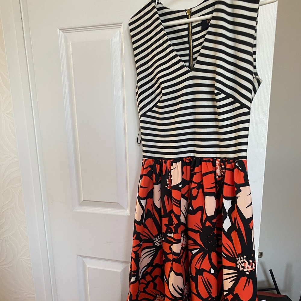 Cute Summer Dress- Never Worn